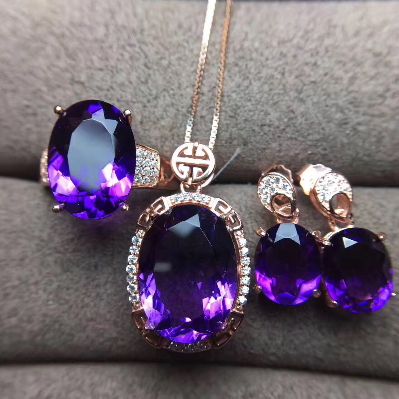 Elegant Amethyst Set Boutique Amethyst Inlaid Crystals